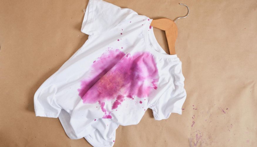 t-shirt-with-huge-stain