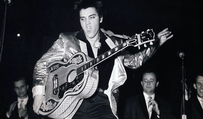 elvis-posing-move