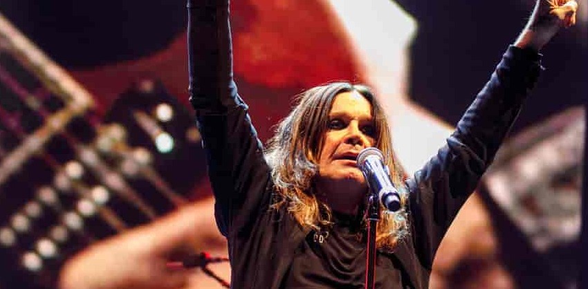 ozzy-osbourne-stage-performance